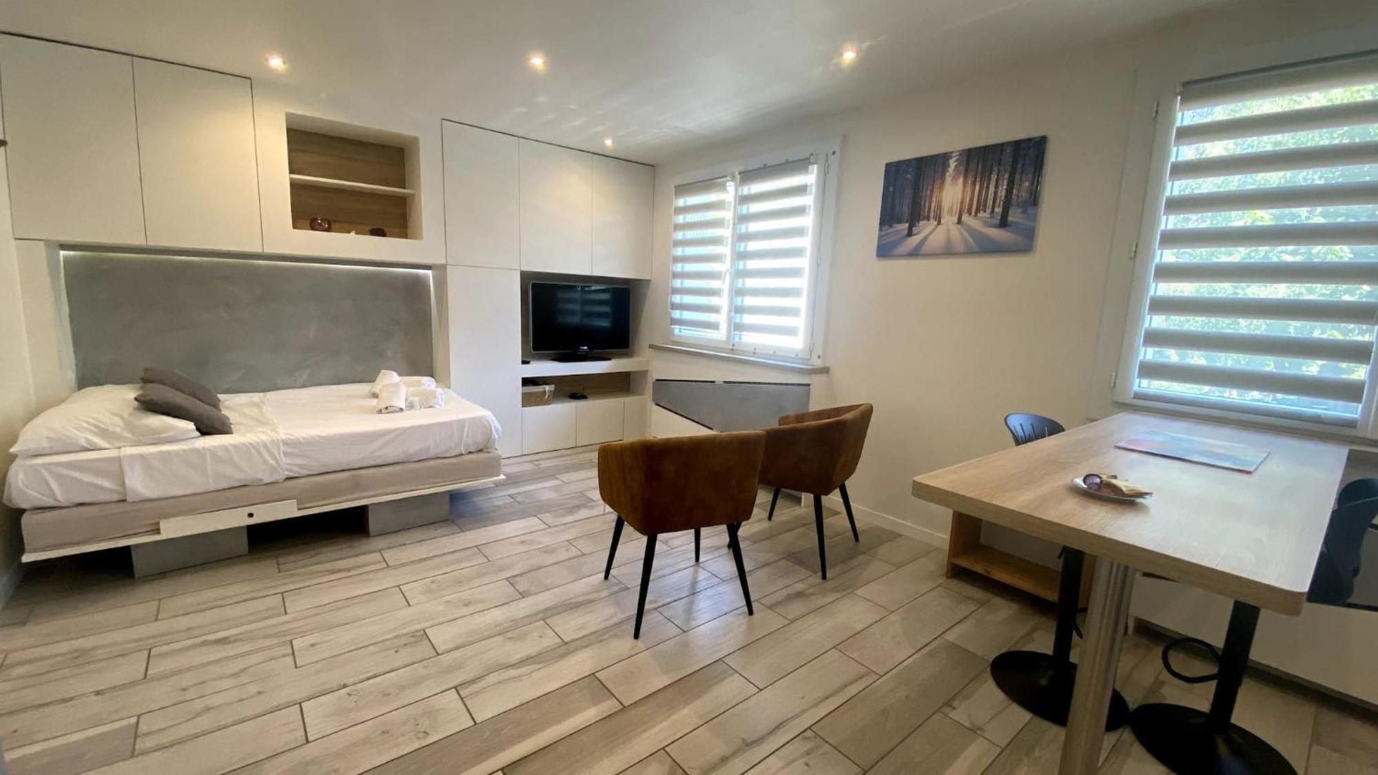 Homey Tidy - New / Proche Centre Annecy / Parking Gratuit / Logement Entierement Equipe Luaran gambar