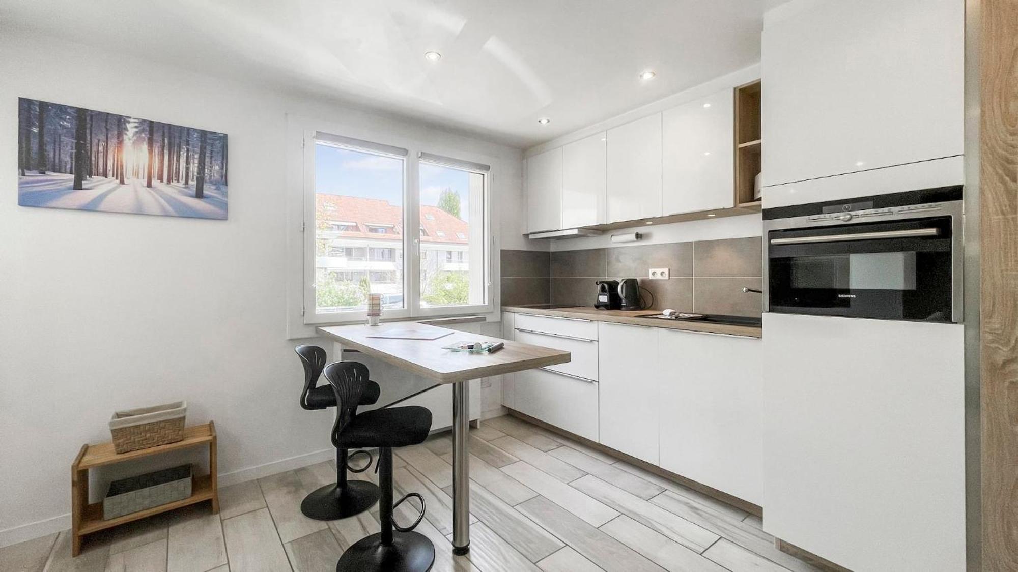 Homey Tidy - New / Proche Centre Annecy / Parking Gratuit / Logement Entierement Equipe Luaran gambar